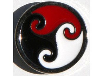 Pin Trisquel Celta Tricolor Métal
