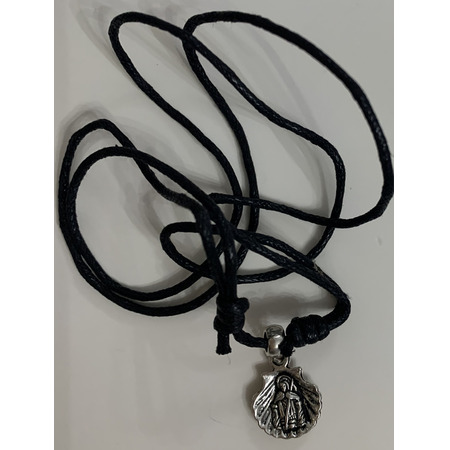 Petit pendentif pétoncle avec l&#39;apôtre Santiago