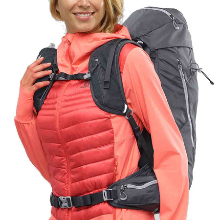 Mochila Salomon Out Night 28 + 5 W Negro