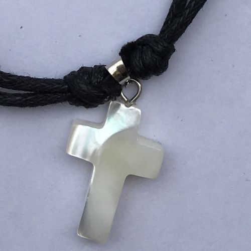Colgante Latin Cross nácar
