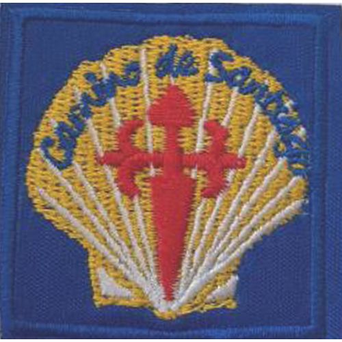 Petit patch brodé de la coquille Saint-Jacques et de la croix du Chemin de Saint-Jacques