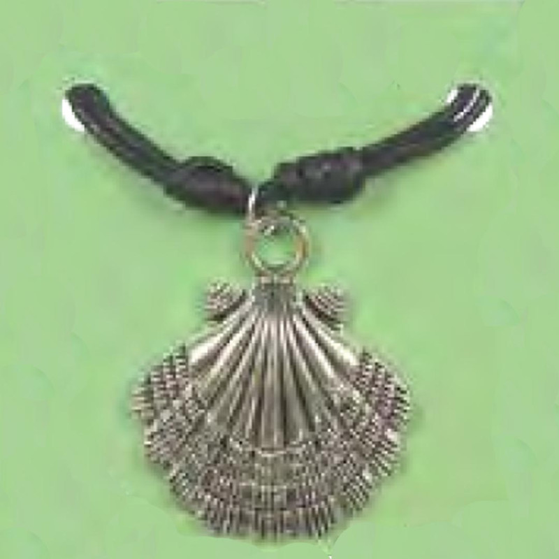 Chemin de Saint-Jacques en coquillage Colgante